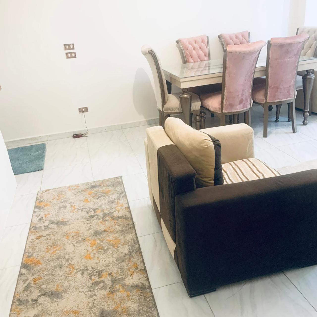 Shaima Baroon Apartment